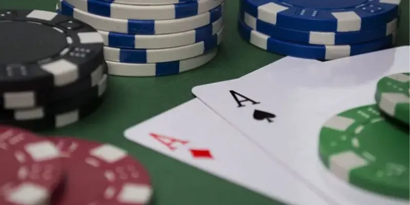 Lợi ích khi chơi poker nhà cái Hi88
